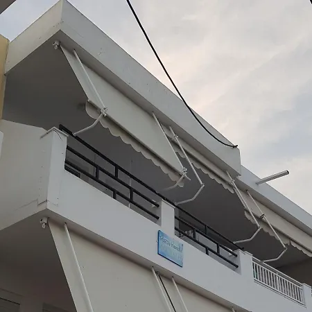 Porto Capsule hotel Haraki