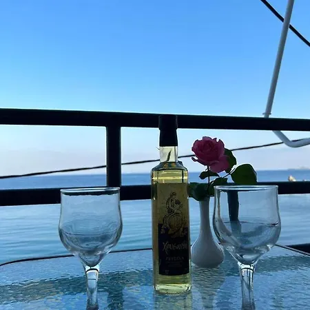 Porto Kapselhotel *